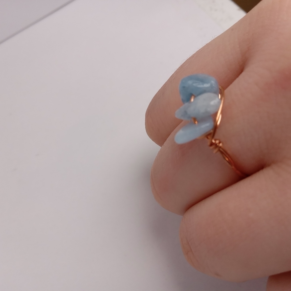 Aquamarine stone chip ring size 8.5 - Picture 2 of 5
